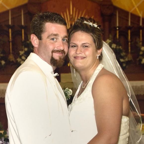 Meet your Posher, Jennifer - Picture 2 of 2